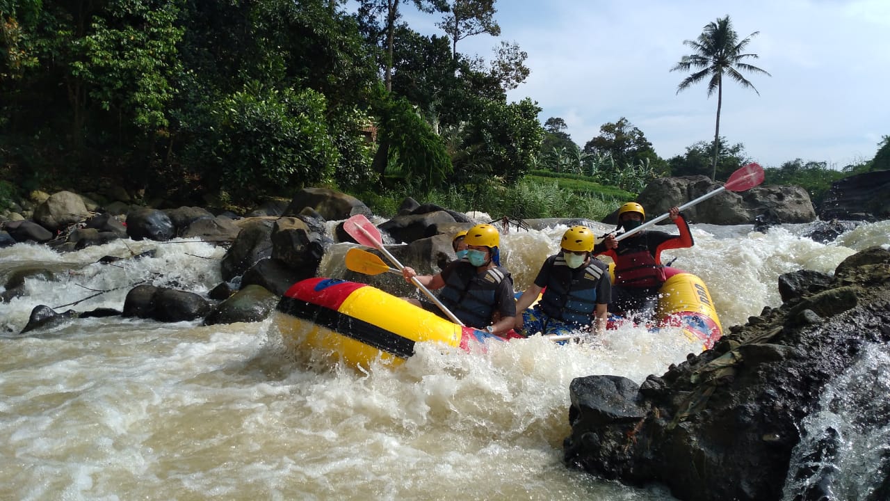 Rafting Caringin