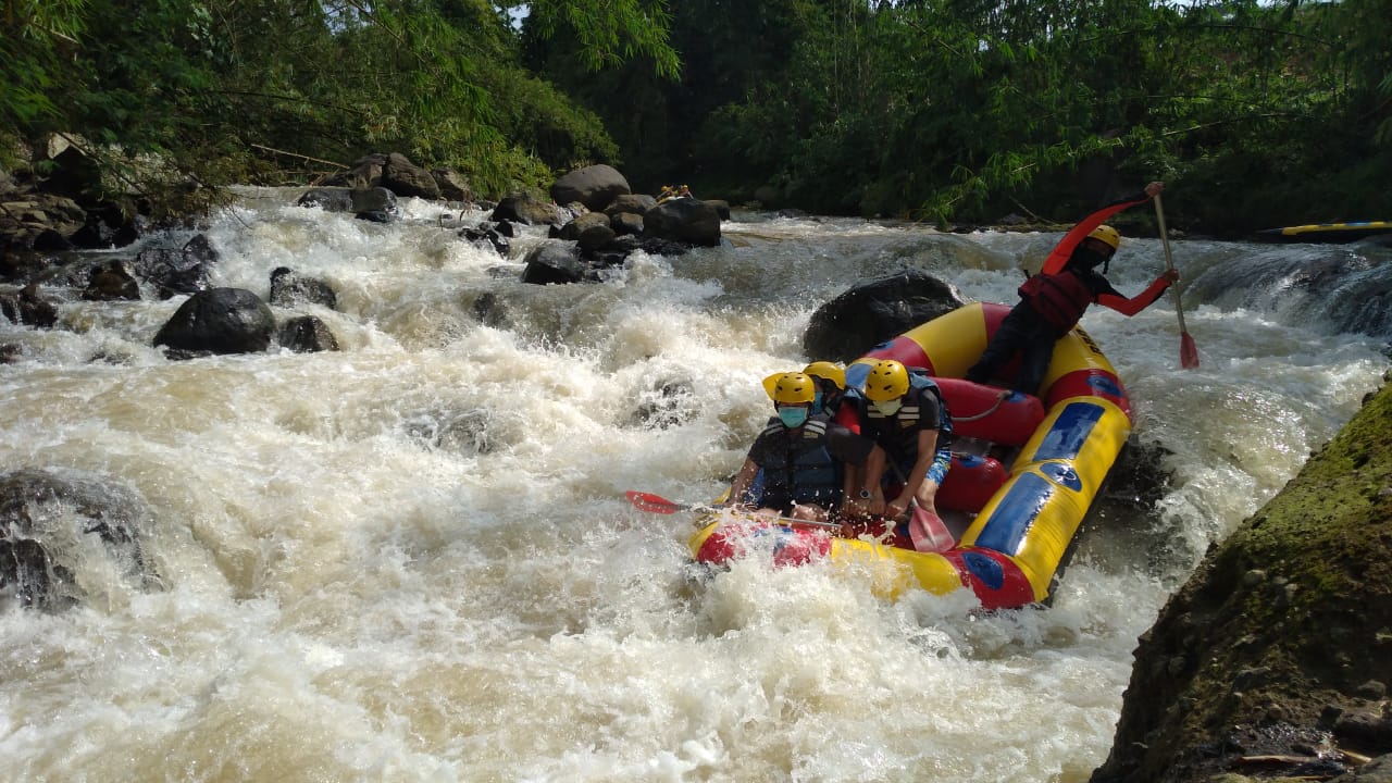 Rafting Caringin