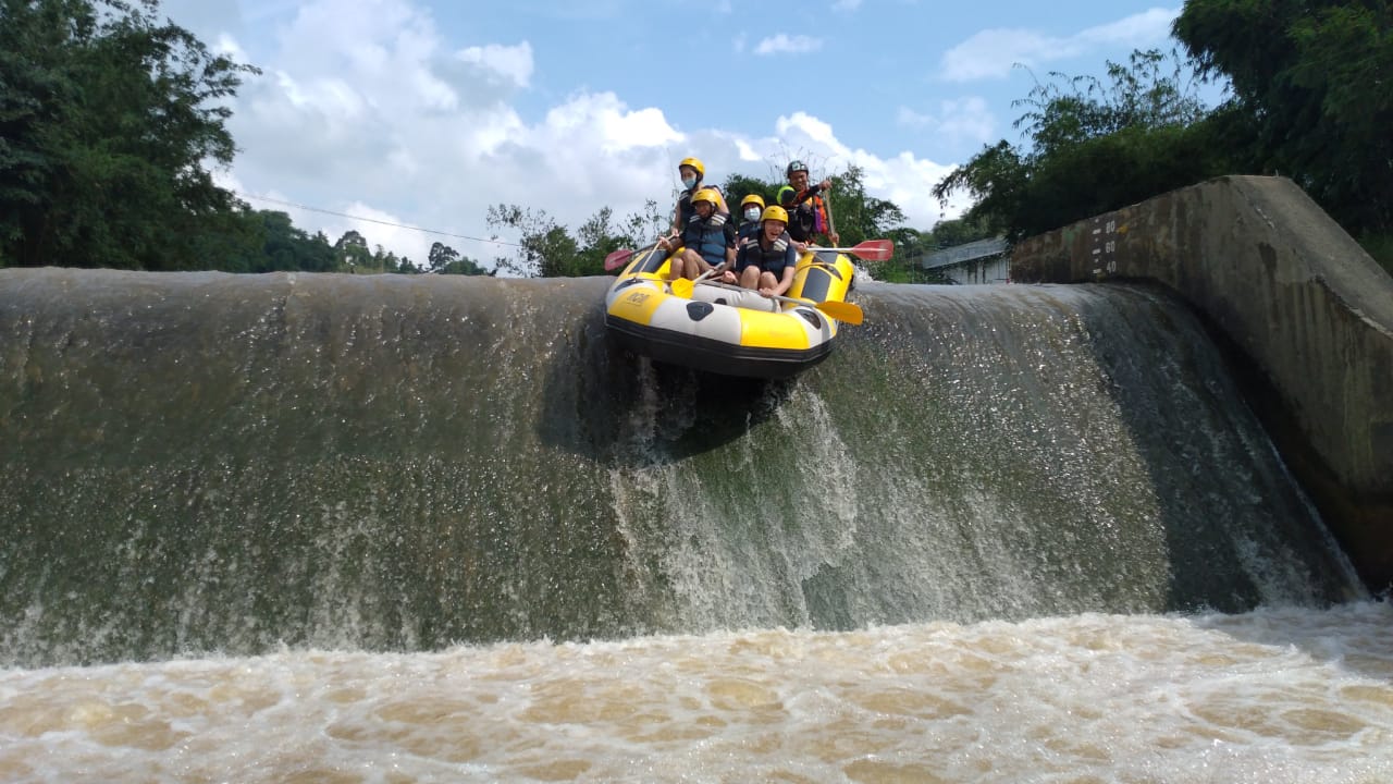 Rafting Caringin