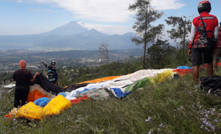 Paralayang Gunung Ungaran