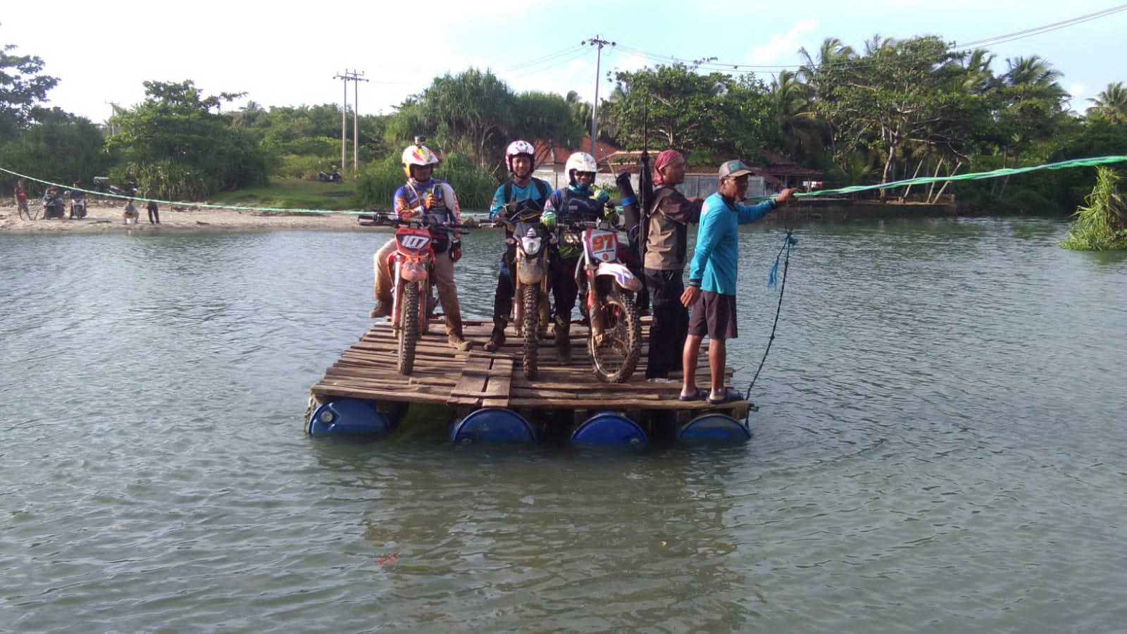 Pelabuhan Ratu - Ujung Genteng