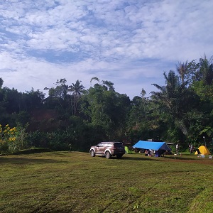 Smiling Cinangka Camping Ground