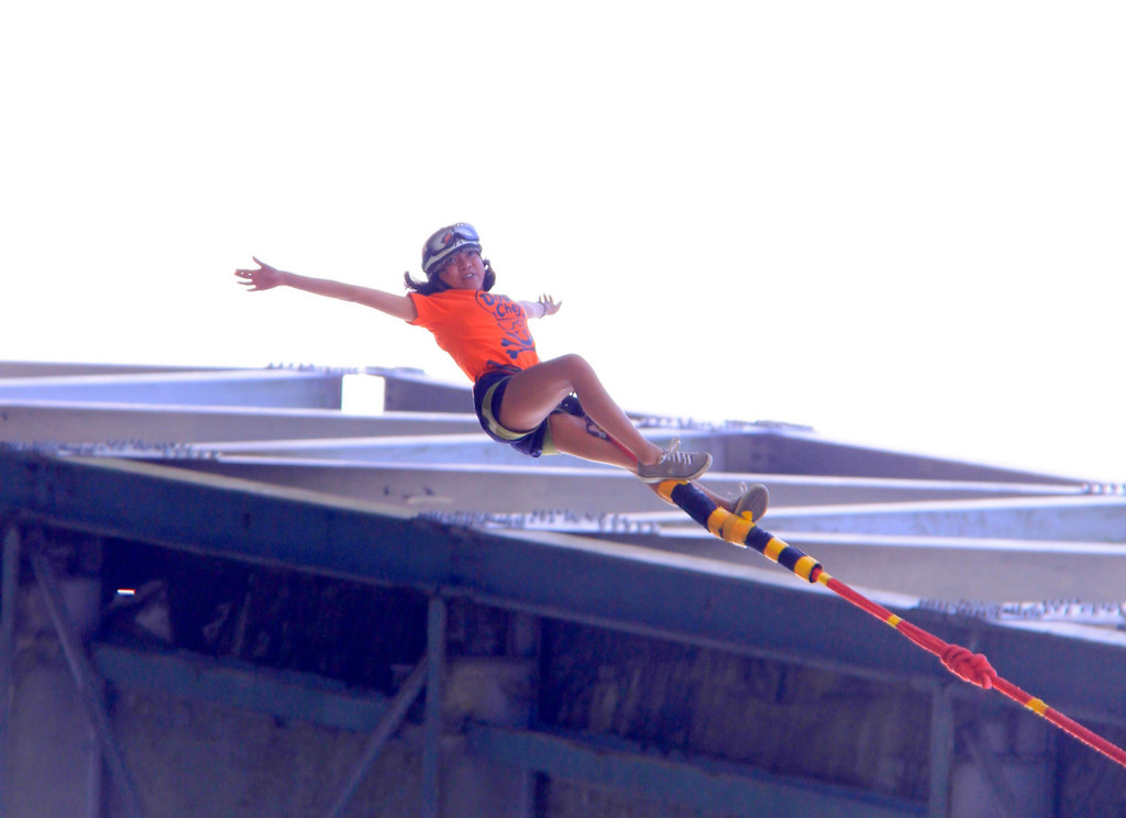 Bungee Jumping 