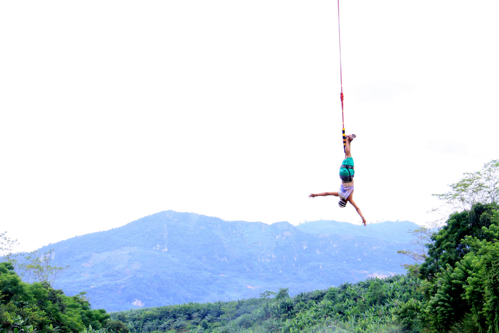 Bungee Jumping 