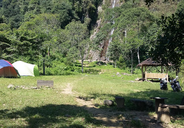 Curug Cibeureum Sukamakmur