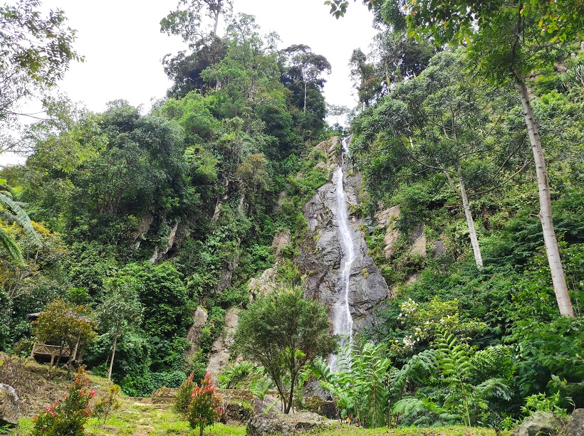 Curug Cibeureum Sukamakmur