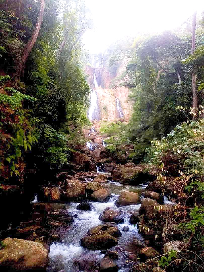 Wisata Curug sewu