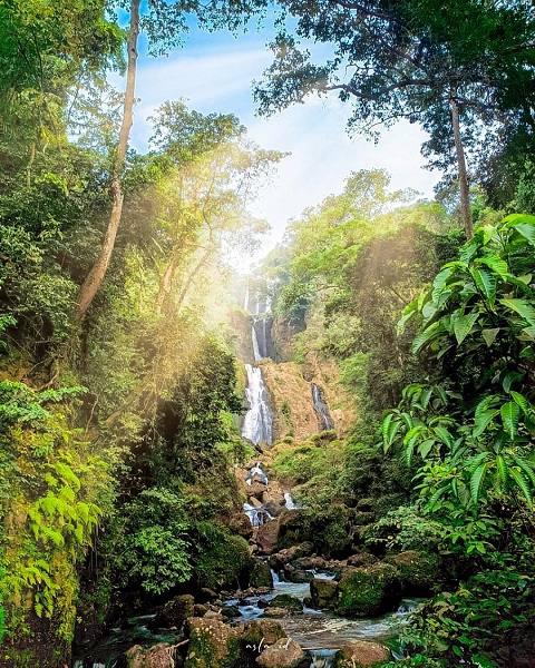 Wisata Curug sewu