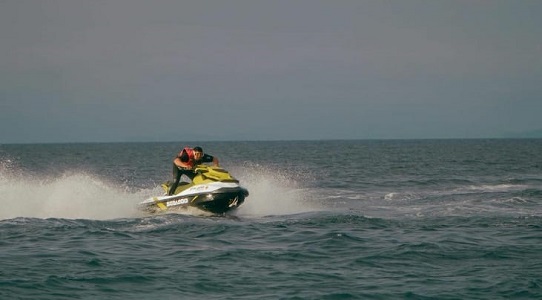 Jetski Pulau Kodingareng Keke - Pulau Samalona