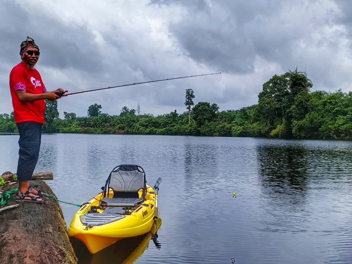 Kayak Buluh Cina